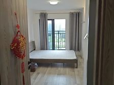 仓山 万科云城2室1厅2卫1阳台近地铁送家具房东直卖价格可议