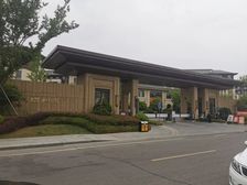 亲和家源别墅!东边户!三面院子!带双车位。证过二!