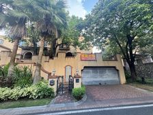 南海 中信山语湖别墅 5室2厅 538.88㎡ 750万