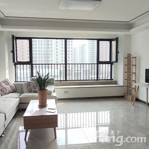 张店区齐盛湖万科翡翠书院(北区1-7号) 3室2厅 129㎡