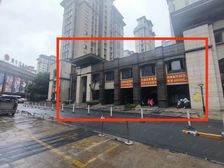 天鹅湖花园7间店面1000平方可自由组合房东直租