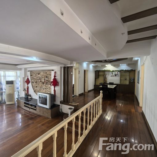 洪山街道口玉兰苑 4室2厅 160.12㎡ 4500元/月