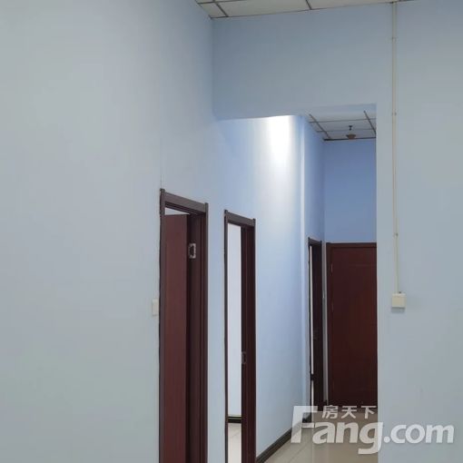 桃城河东开元公寓商住楼 4室2厅 190㎡ 2800元/月