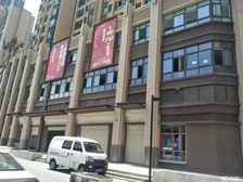 海伦国际70平临街旺铺出租 交通便利商业氛围浓