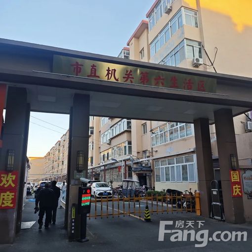 莲池保定三中市直机关第六生活区 2室2厅 100㎡ 1500