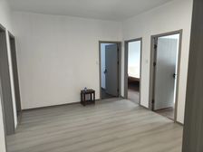 大桥新一村92平,赠送一楼24平简装大车库。