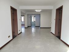 瘦西湖扬大师院旁柳湖北苑4室2厅2卫,送暖气车库!近汶河附中