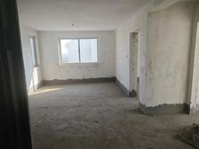 胶州 北都现代城 东山 装修内置楼梯3室2厅 145.77㎡