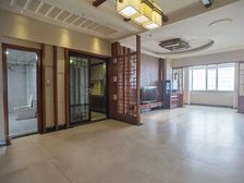 沙依巴克区 naga尚院 3室2厅 159.63㎡ 128万