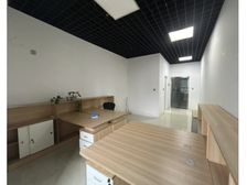 办公室岀租