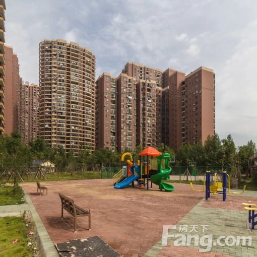 东西湖金银湖金湖天地 4室2厅 150㎡ 2900元/月