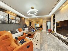 观山湖 美的林城时代北区 5室2厅 171.00㎡ 298万