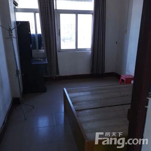 临高二环路商业区临高车站 3室1厅 85㎡ 900元/月