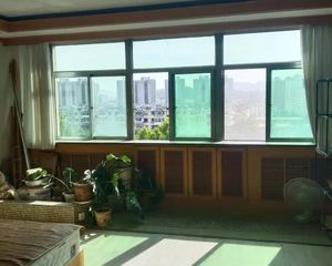 幸福中路南北通透两居 80平精装仅58万