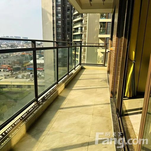 南沙黄阁方圆合景南沙水恋 4室2厅 128㎡ 4000元/月