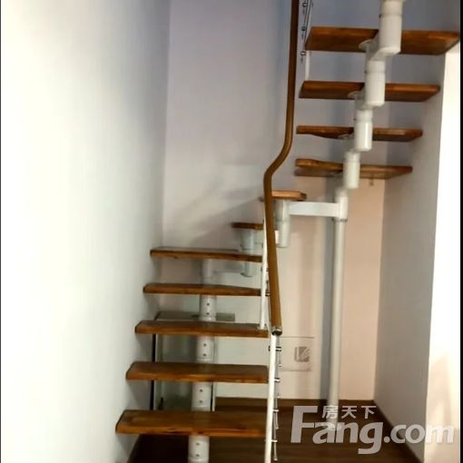 ·ÊÎ÷ÉÏÅÉлª¾ÅÁúÊ׸® 5ÊÒ2Ìü 125©O 3000Ôª/ÔÂ