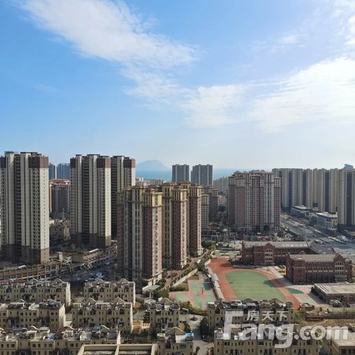 黄岛黄岛区灵山卫街道凭海临风小区 3室2厅 110㎡ 100