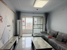 恒丰理想城东区 南北通透大两居,诚心出售(价钱可小议)