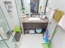 华贸国际公馆北向一居室,精装宜居,总价65万。