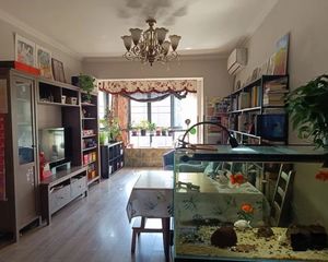 阳光通透两居室,蓝光社区宜居之选