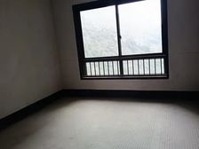 临桂区 彰泰滟澜山 5室2厅 105.58㎡ 49.80万