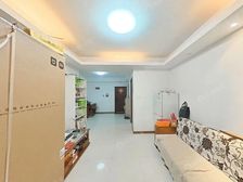嘉定 新城悠活城 2室2厅 82.28㎡ 215万
