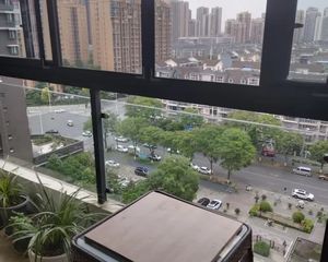 旌阳区 七彩城 3室2厅 104.40㎡ 78万