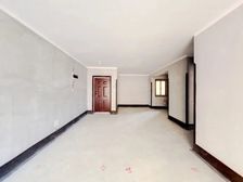 叠彩区 兴进御园 4室2厅 118.00㎡ 82.50万