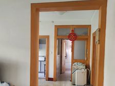 市中 东郊小区 4室2厅 110.50㎡ 58万