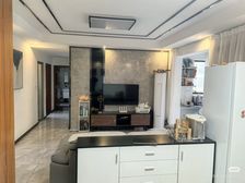 龙泉驿 皇冠湖壹号 3室2厅 99.00㎡ 139万