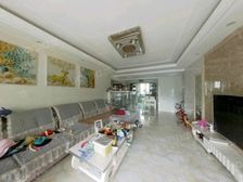 南昌县 伟梦东方院 4室2厅 151.39㎡ 90万带车位