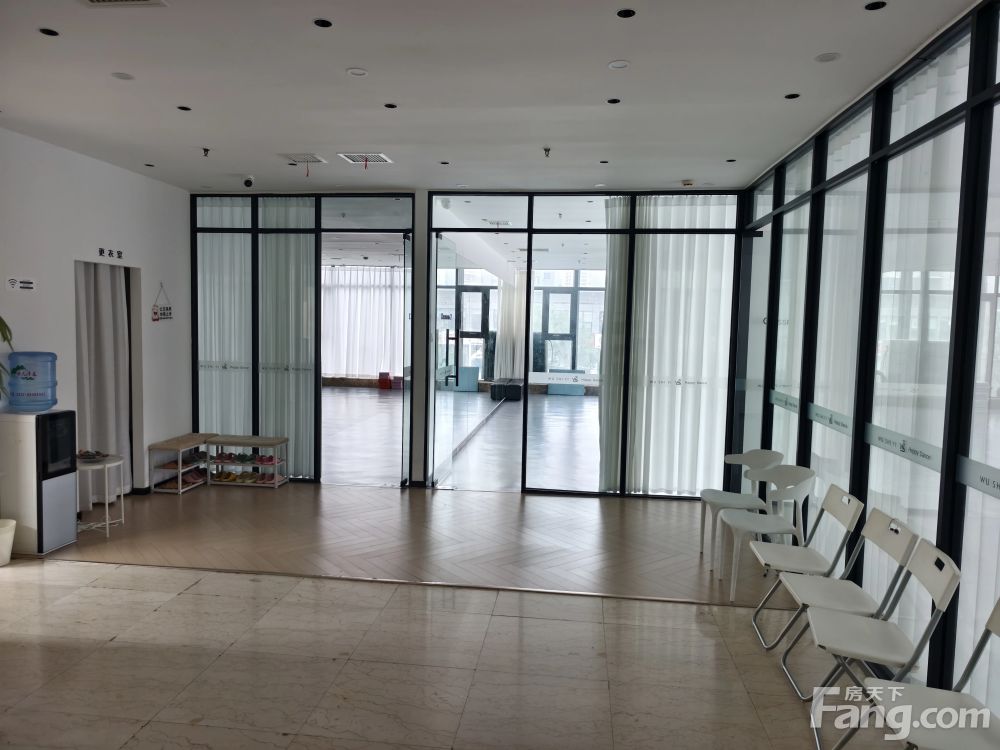 崂山金家岭核心|国展财富中心(丽达)写字楼 租售同步