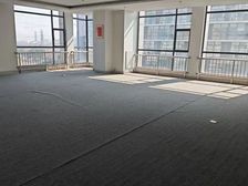 经开区龙山科技园写字楼150平 日租每平米0.4元 临近轻轨
