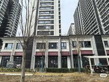 阳光城临街商铺出租,5米宽门面,月租2000元