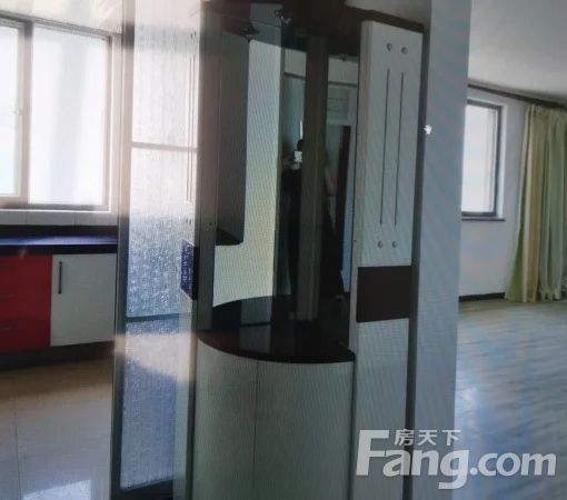 环翠区竹岛大润发侨乡广场一期 3室2厅 146㎡ 1800元