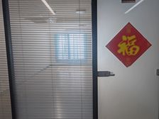 可合租精装写字间