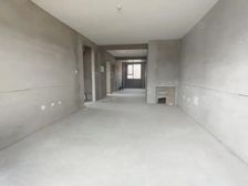 一线河景房,临河而居,推窗见景,停车方便,送13平底屋。