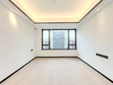 龙光天宸 4室2厅 118.00㎡ 238万