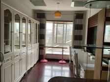 江阳区市府路滕王阁 肖巷子 老窖广场旁 精装 诚心售卖