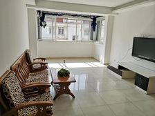 高性价五楼顶层复式 南北通透大阳台 精装 小区完善商业医疗