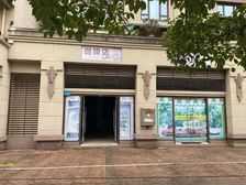 超低价出租紫云台临街社区底商建面180平方