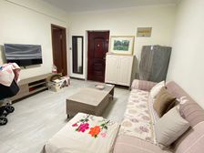 七里河 龙华小区 2室1厅,全新装修拎包入住。