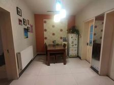 天明路南北通透三居室 106平