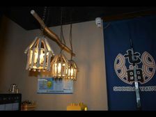 沿街门面底商,小区出口,办公楼对面,三面展示重餐饮