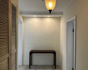 银枫家园 3室1厅2卫,满五**精装。全朝南,无遮挡。