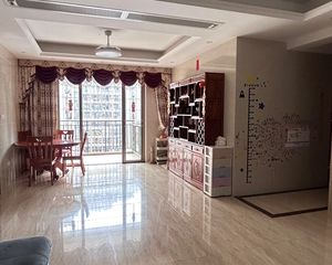 顺德 金河水岸 4室2厅
