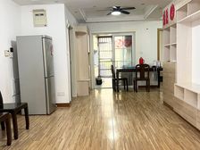 金山 毕加索花园小镇 4室2厅2卫送花园送天井