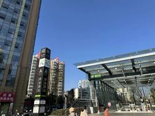 盘龙新迎片区云南省昆明市盘龙区新兴路霖岚广场B座 纯写字楼甲级1500平米