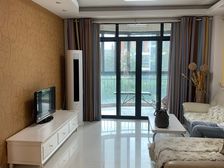 郑东新区 绿地老街一期 2室2厅1卫