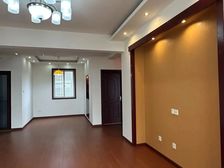 地铁口玉林都市金岸新装修5室3厅带阳光房屋顶花园